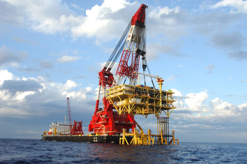 振華重工：海工裝備勢頭強勁(圖1)