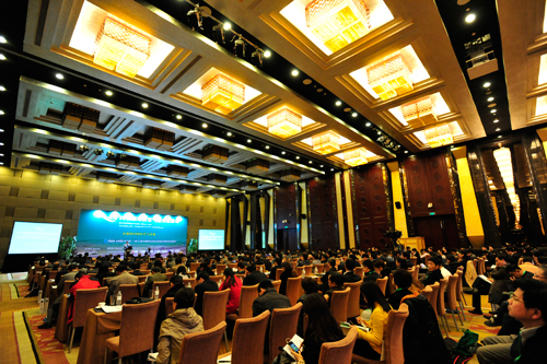 技術革新與新能源--第六屆國際石油產(chǎn)業(yè)高峰論壇在京舉行(圖1)