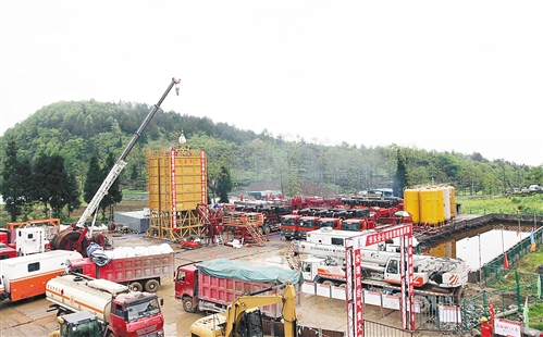 西部頁巖氣產(chǎn)業(yè)鏈發(fā)展打造裝備基地(圖2)