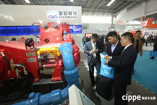 中國石油裝備展團(tuán)盛裝亮相cippe2018(圖5) 中國石油裝備展團(tuán)盛裝亮相cippe2018(圖5)