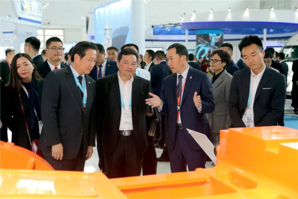 “智造超級(jí)裝備 ? 勇護(hù)能源安全” 杰瑞集團(tuán)強(qiáng)勢(shì)亮相北京cippe展會(huì)(圖3)