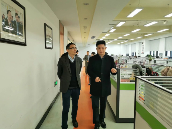 商務(wù)部服貿(mào)司副司長(zhǎng)王東堂調(diào)研振威展覽股份(圖4)